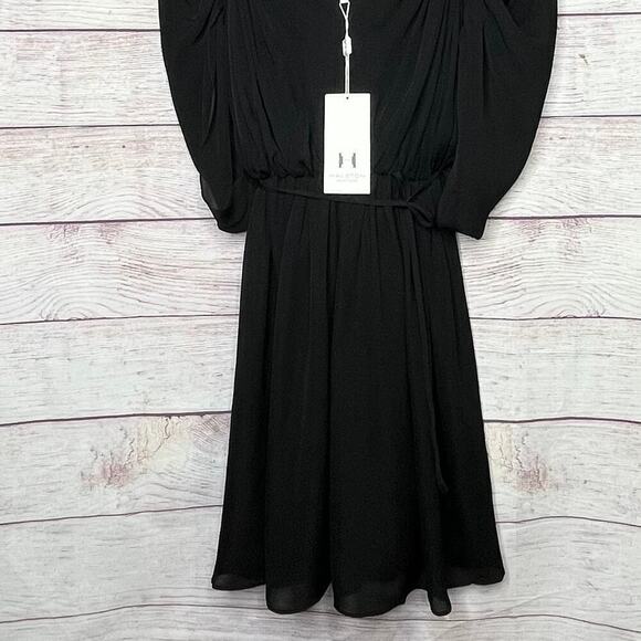Halston Heritage 100% Silk Black Dolman Sleeve Deep V Neck Size 2 New - Picture 9 of 12